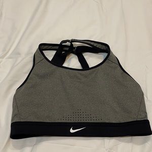 Nike Sportswear bra